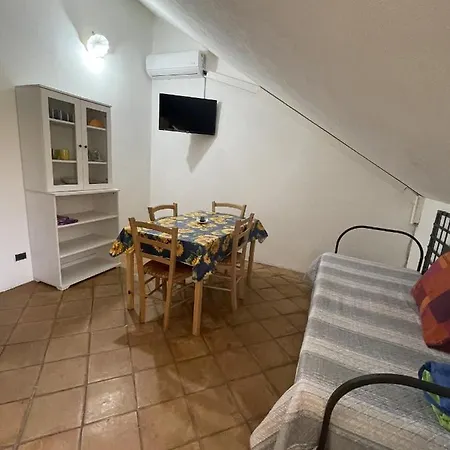 Tenuta Baronale Jo - Sant'elia 1 شقة